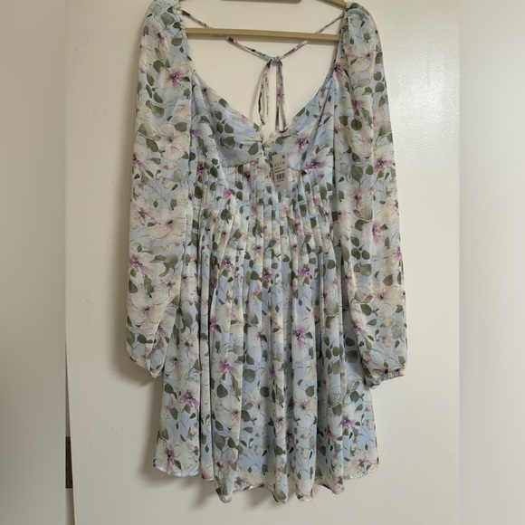 ASTR The Label Carina Floral Open Back Long-Sleeve Mini Dress in Blue Multi - Picture 3 of 3